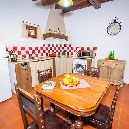 Jascal - Casa Tierra - Picos De Europa Berodia